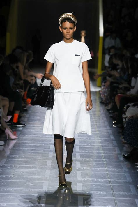 sfilata prada 2019 streaming|SS 2019 Womenswear .